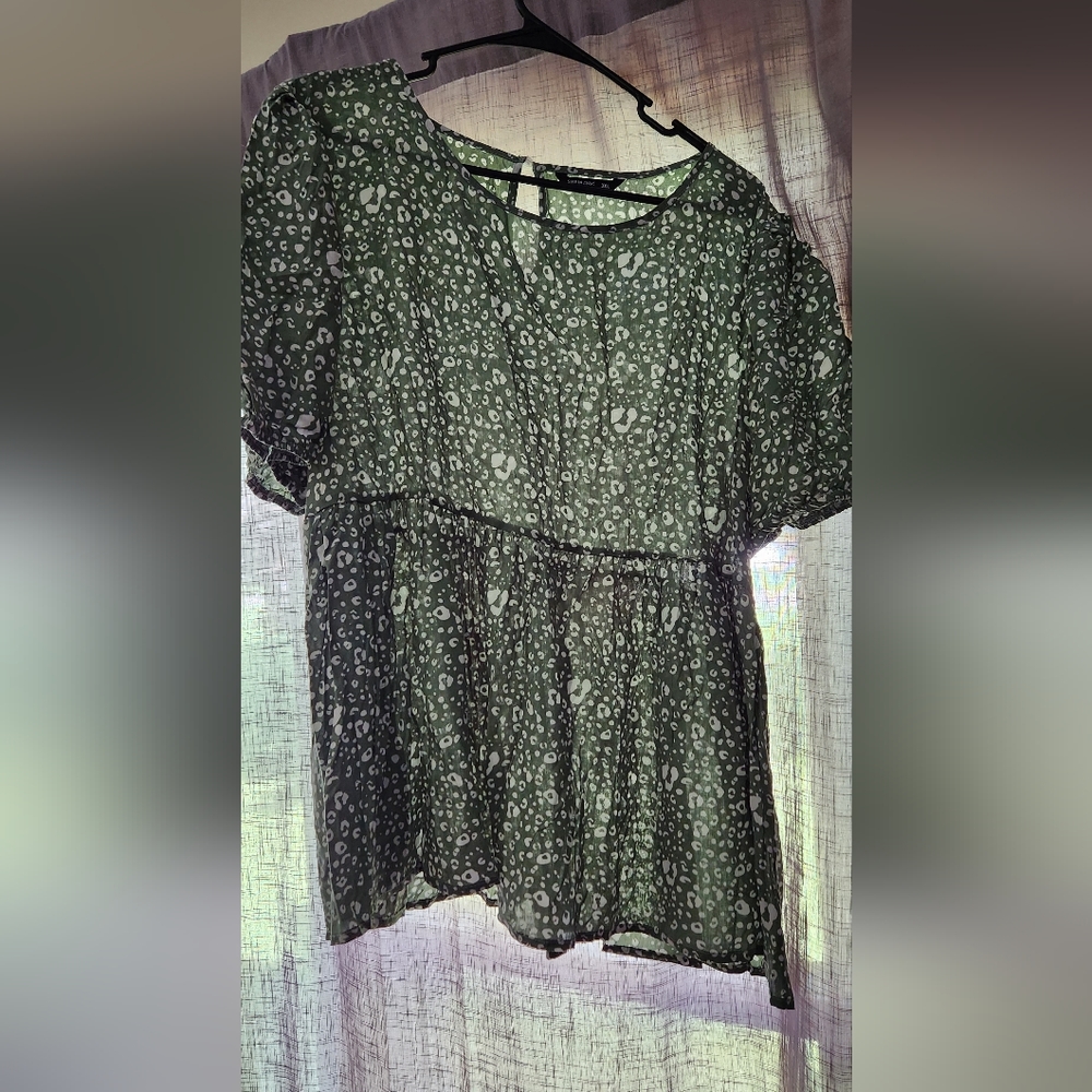 Womens leopard baby doll shirt